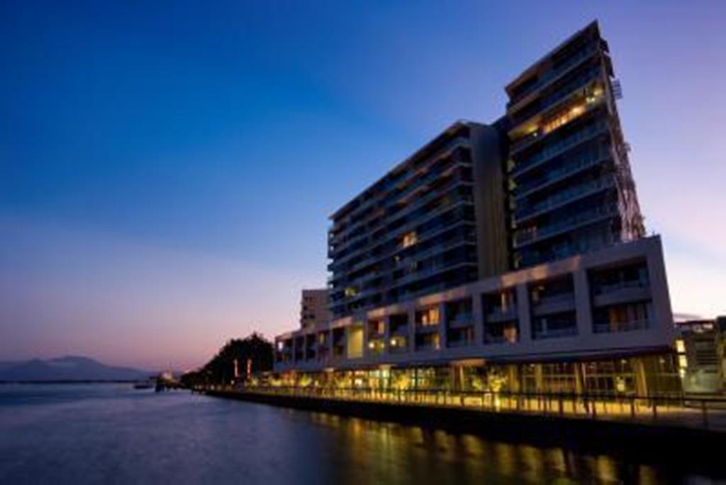 الشقق الفندقية The Sebel Cairns Harbour Lights المظهر الخارجي الصورة